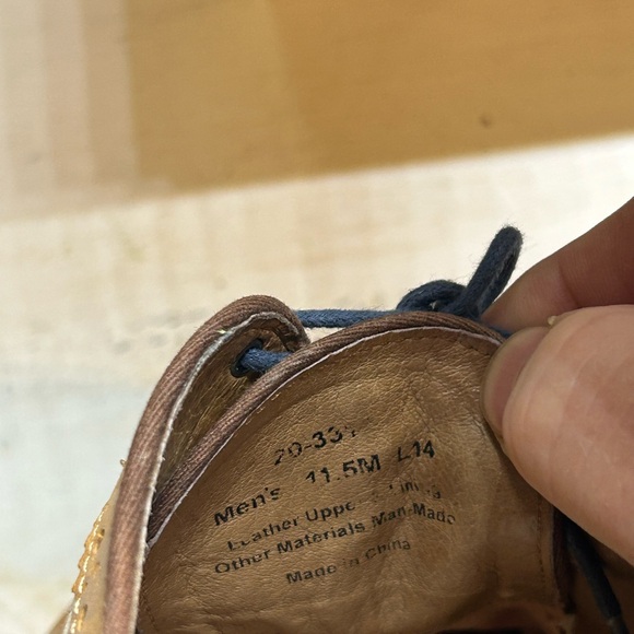 Johnston‎ Murphy Classic Brown and Cream Leather Wingtip Oxfords Size 11.5 - Picture 6 of 7